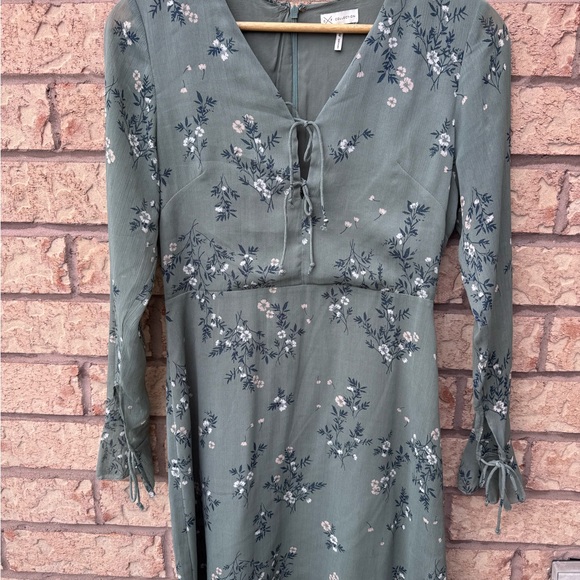 Floral Green Dress - Picture 2 of 7